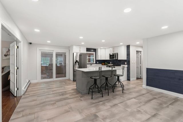 26 Parsonage Hill Rd, Haverhill, MA 01832