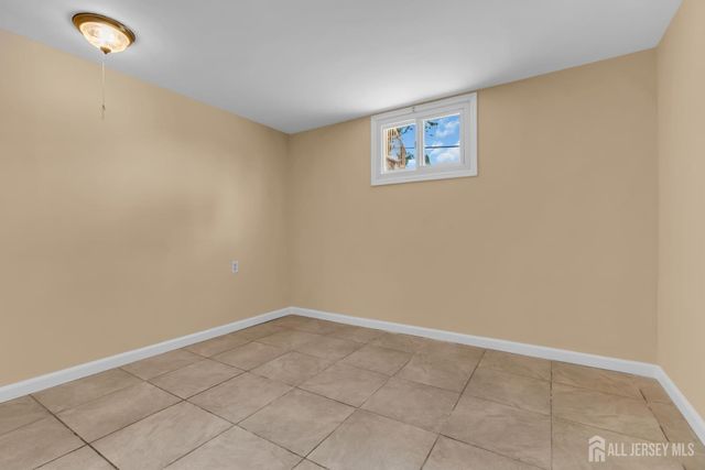 15 Rolfe Avenue, Highland Park, NJ 08904