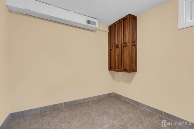 15 Rolfe Avenue, Highland Park, NJ 08904