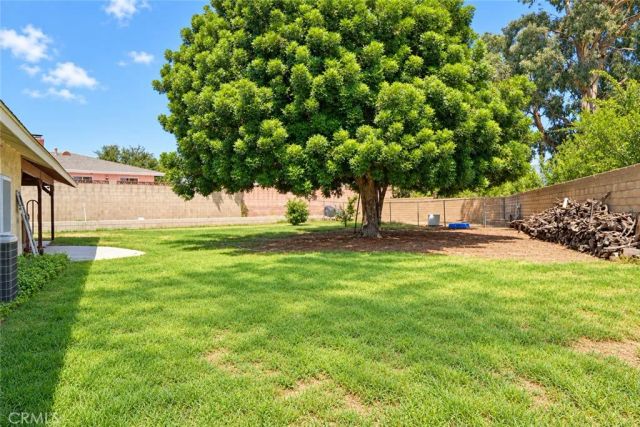 2164 N Date, Rialto, CA 92377