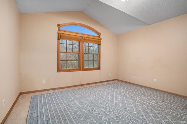 58656 Baugo Xing Drive, Elkhart, IN 46517