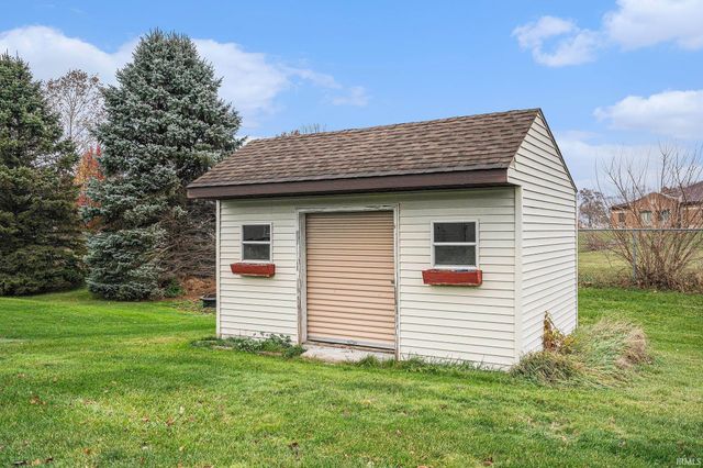 58656 Baugo Xing Drive, Elkhart, IN 46517