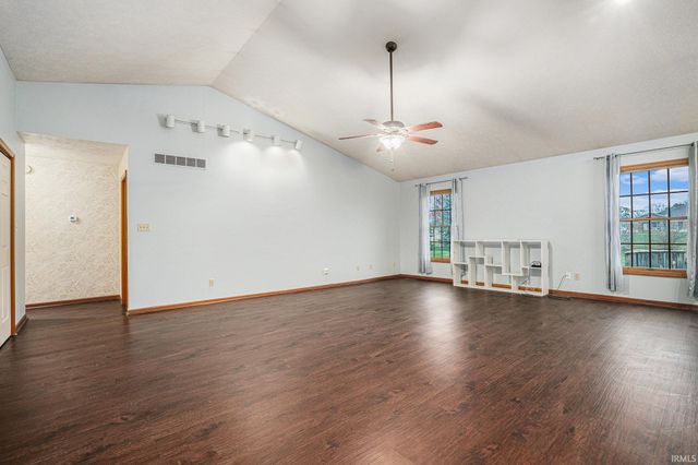 58656 Baugo Xing Drive, Elkhart, IN 46517