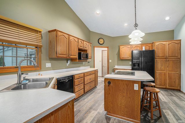 58656 Baugo Xing Drive, Elkhart, IN 46517