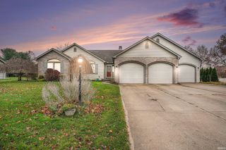 58656 Baugo Xing Drive, Elkhart, IN 46517