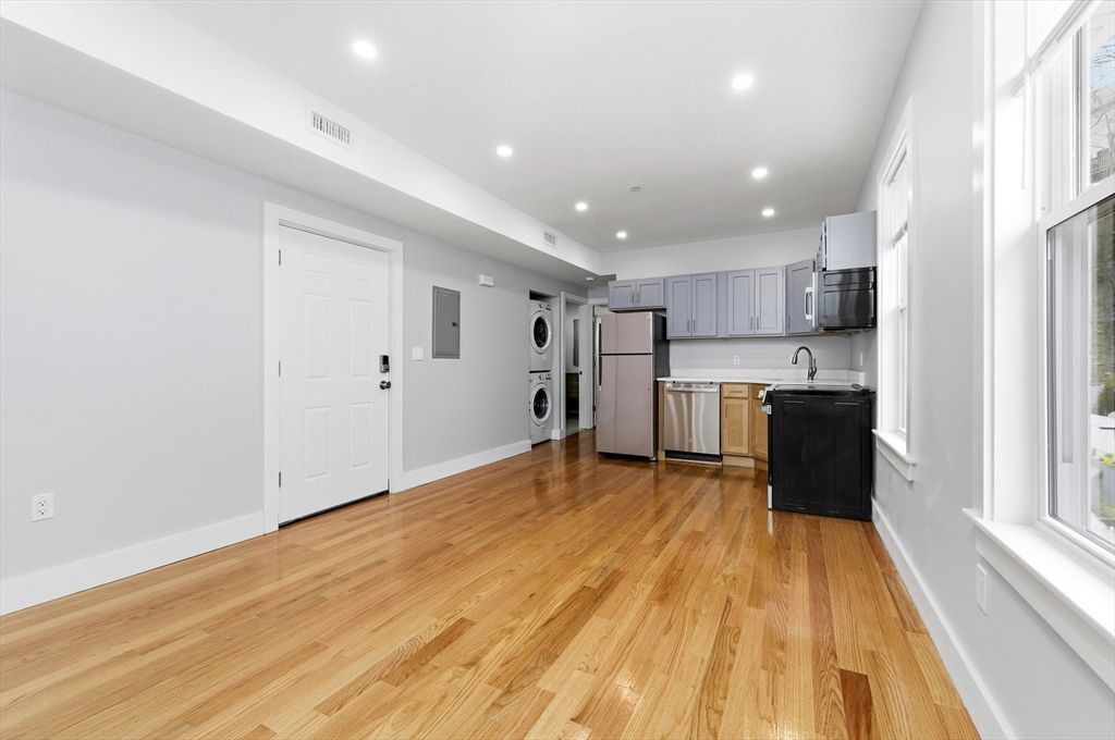 30 Campbell Ave 5, Revere, MA 02151