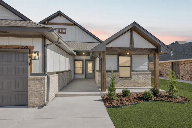 1232 Tawny Hills Road, Piedmont, OK 73078