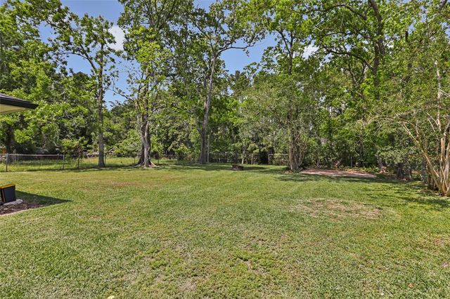 2543 Fountain View Street, New Caney, TX 77357