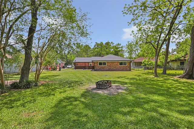 2543 Fountain View Street, New Caney, TX 77357