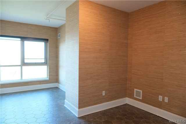 132 Lakefront Boulevard 404, Buffalo, NY 14202