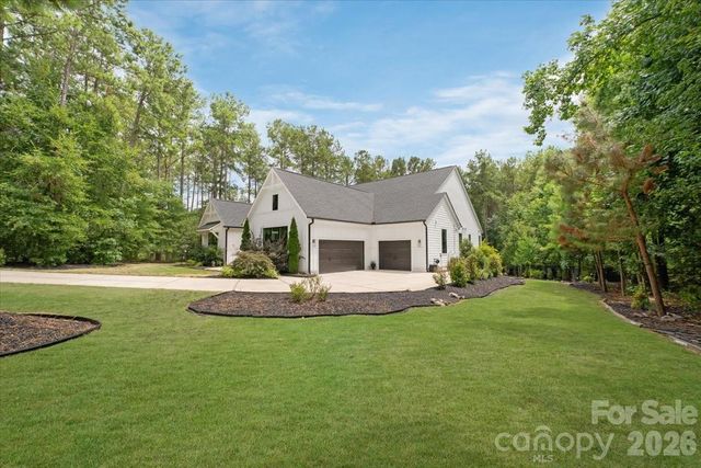 6321 Chimney Bluff Road, Lancaster, SC 29720