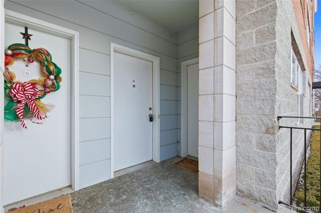 72 Clinton Street, Mount Clemens, MI 48043