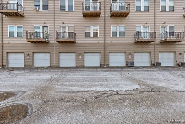 72 Clinton Street, Mount Clemens, MI 48043