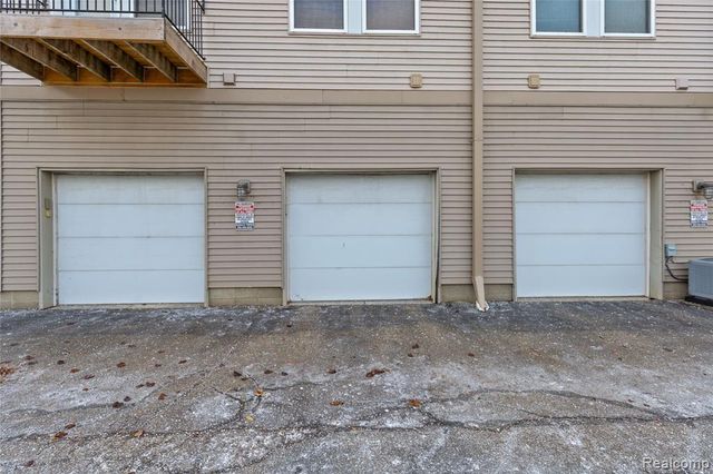 72 Clinton Street, Mount Clemens, MI 48043