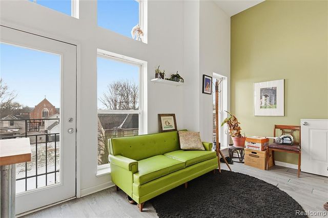 72 Clinton Street, Mount Clemens, MI 48043