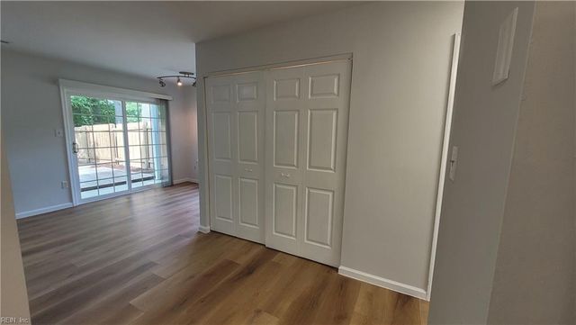 115 Heather Way Apt H, Yorktown, VA 23693
