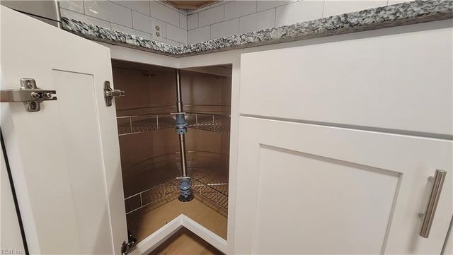 115 Heather Way Apt H, Yorktown, VA 23693