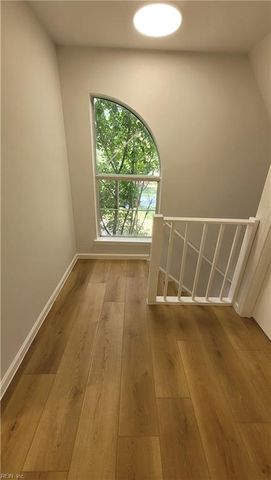 115 Heather Way Apt H, Yorktown, VA 23693