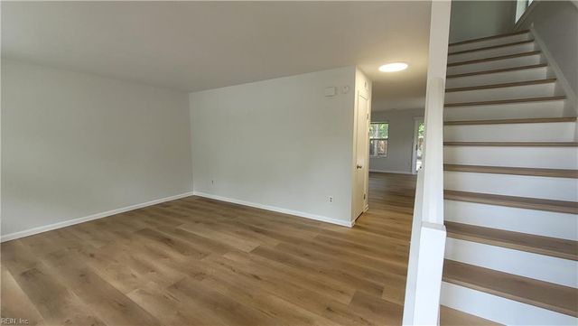 115 Heather Way Apt H, Yorktown, VA 23693