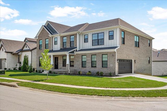 281 Squires Circle, Lexington, KY 40515