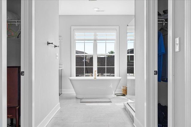 281 Squires Circle, Lexington, KY 40515
