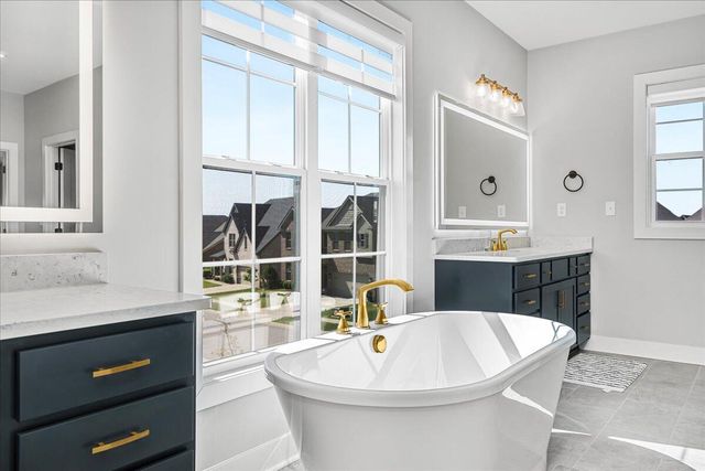 281 Squires Circle, Lexington, KY 40515