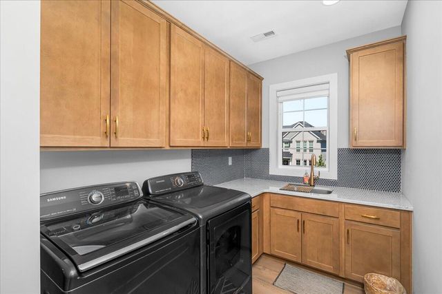 281 Squires Circle, Lexington, KY 40515