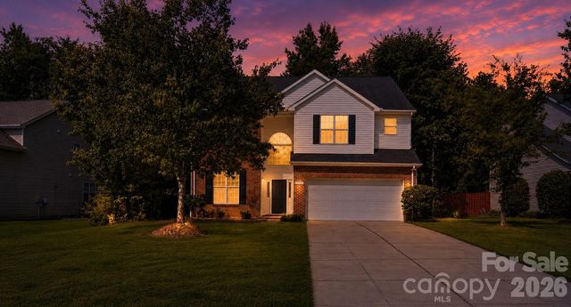 12519 Wandering Brook Drive, Charlotte, NC 28273