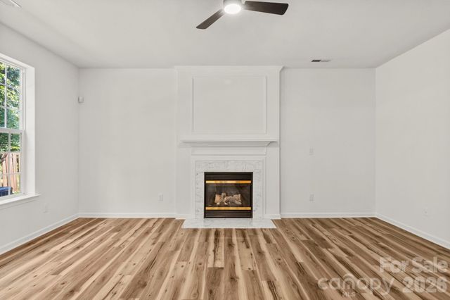 12519 Wandering Brook Drive, Charlotte, NC 28273