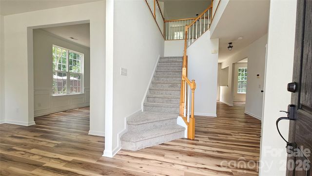 12519 Wandering Brook Drive, Charlotte, NC 28273