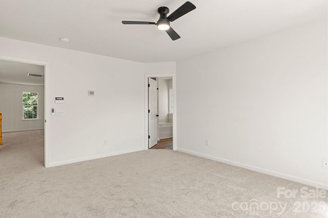 12519 Wandering Brook Drive, Charlotte, NC 28273