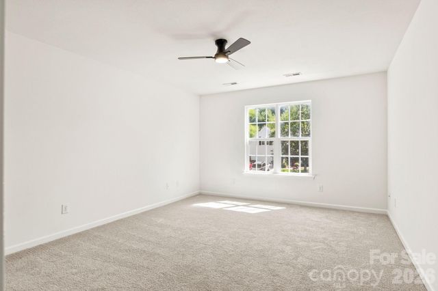 12519 Wandering Brook Drive, Charlotte, NC 28273