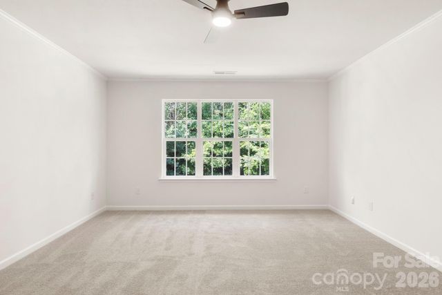 12519 Wandering Brook Drive, Charlotte, NC 28273