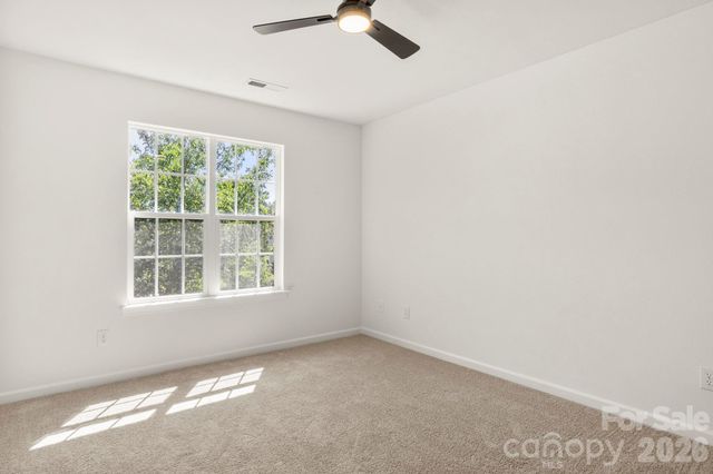 12519 Wandering Brook Drive, Charlotte, NC 28273