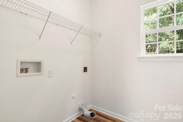 12519 Wandering Brook Drive, Charlotte, NC 28273
