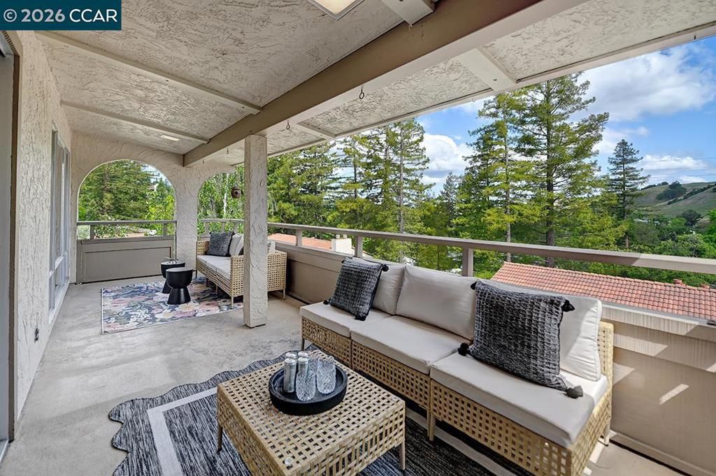 Image 15 of property listing at 1129 Avenida Sevilla 4C, Walnut Creek, CA 94595