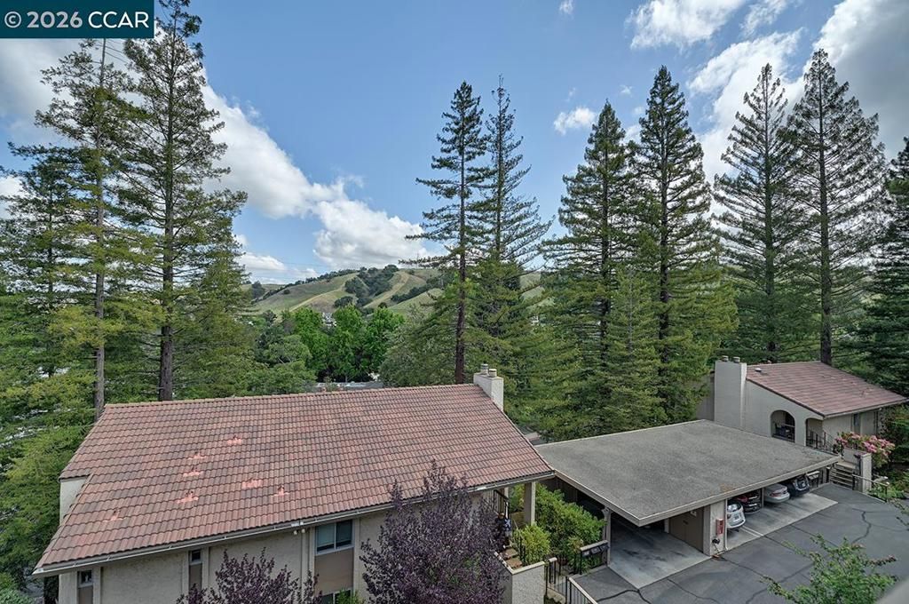 Image 20 of property listing at 1129 Avenida Sevilla 4C, Walnut Creek, CA 94595