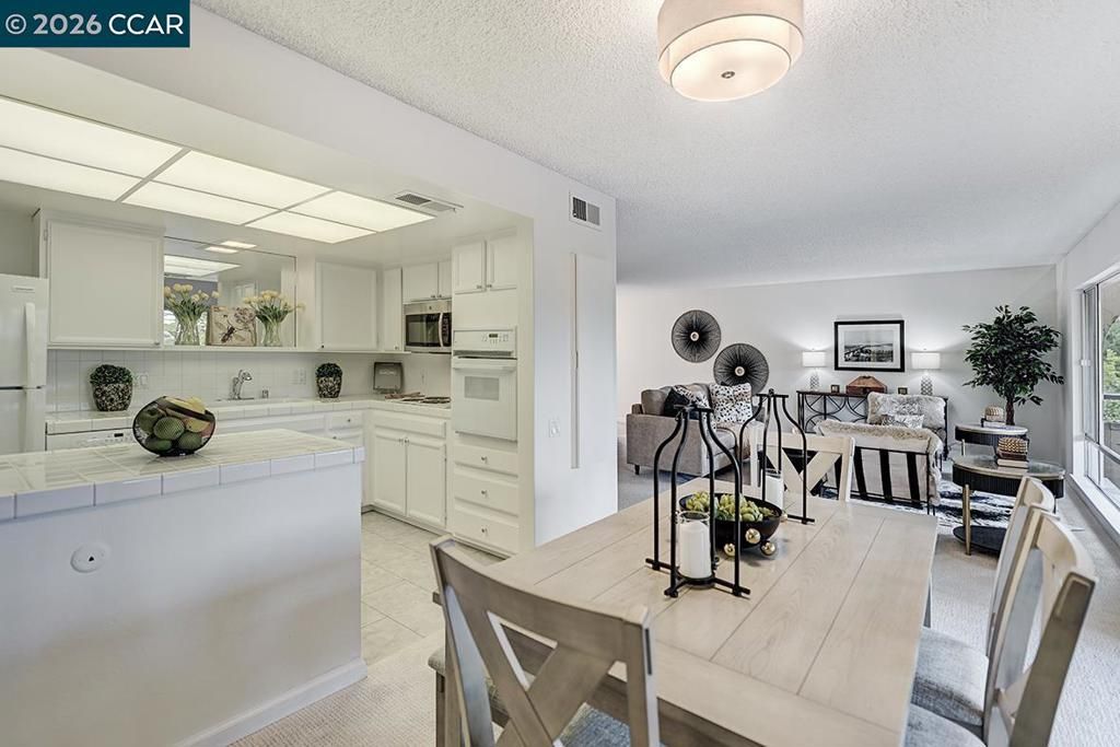 Image 23 of property listing at 1129 Avenida Sevilla 4C, Walnut Creek, CA 94595