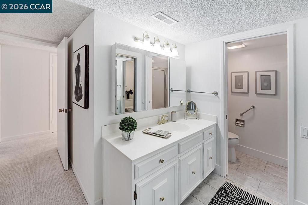 Image 41 of property listing at 1129 Avenida Sevilla 4C, Walnut Creek, CA 94595