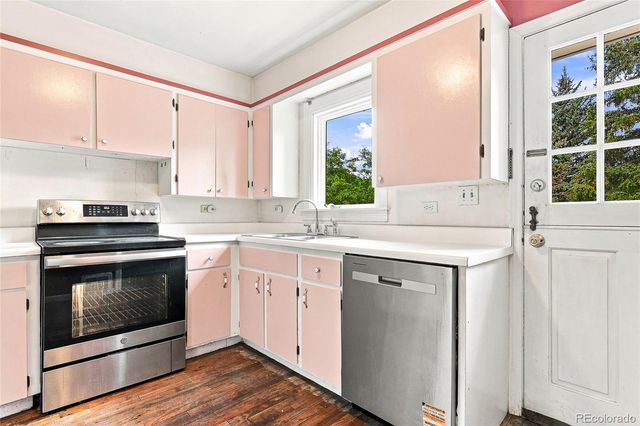 26171 Center Drive, Kittredge, CO 80457