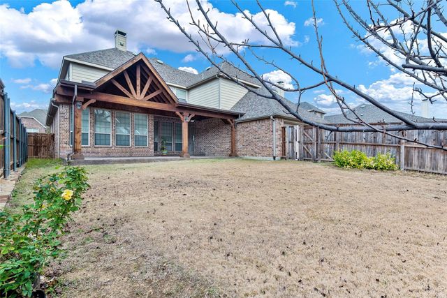 2016 Magic Mantle Drive, Lewisville, TX 75056