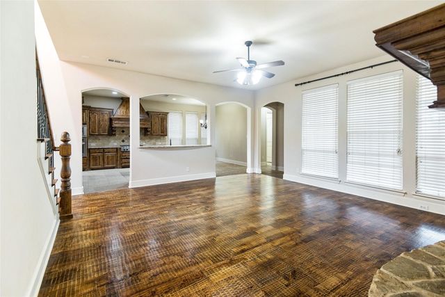 2016 Magic Mantle Drive, Lewisville, TX 75056