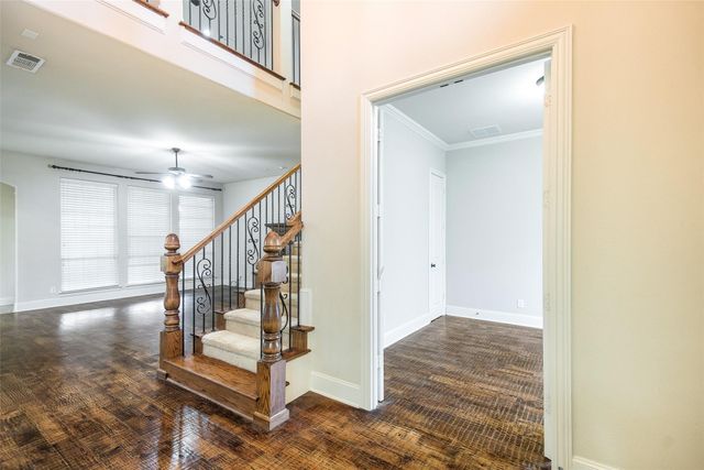 2016 Magic Mantle Drive, Lewisville, TX 75056