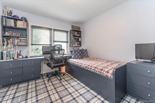 616 Woodmere Boulevard, Woodmere, NY 11598