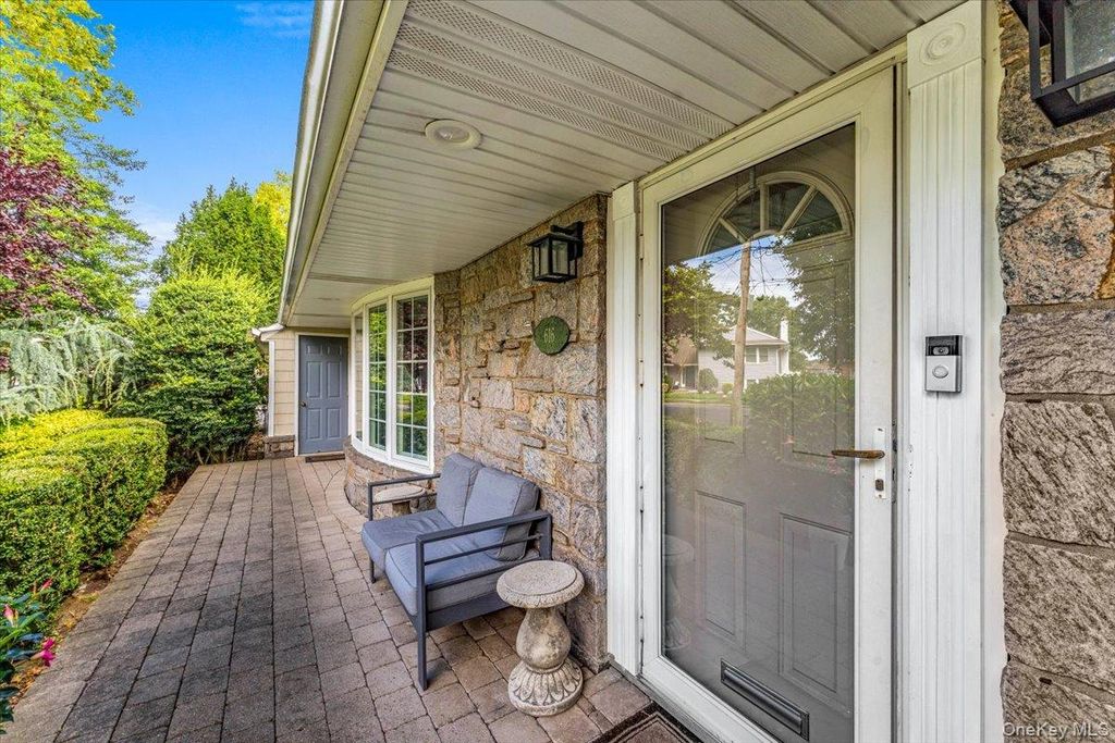 616 Woodmere Boulevard, Woodmere, NY 11598 — photo 2