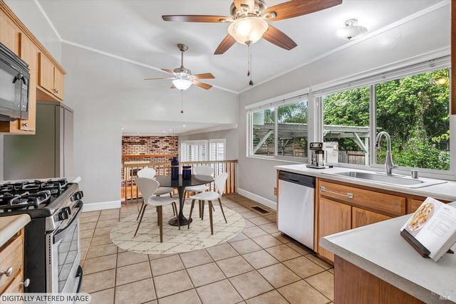 1569 Trellis Ln, Petaluma, CA 94954