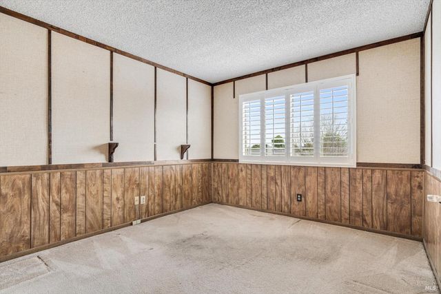 1569 Trellis Ln, Petaluma, CA 94954