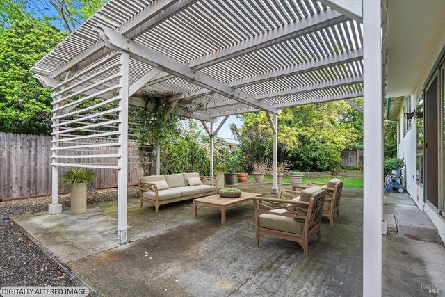 1569 Trellis Ln, Petaluma, CA 94954