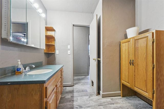 2400 County Road 1216, Blanchard, OK 73010