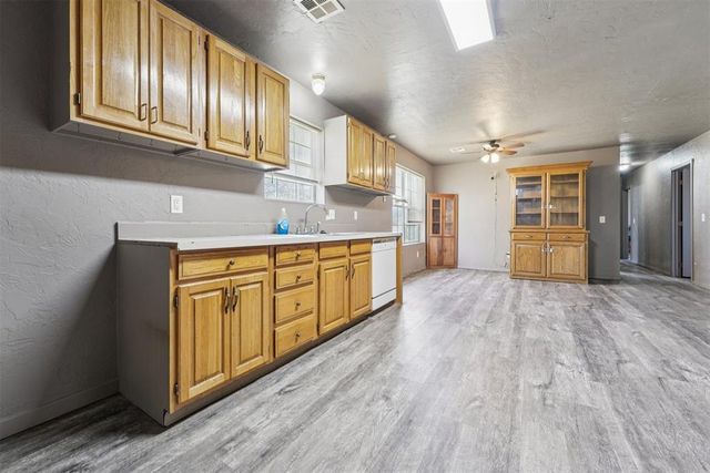 2400 County Road 1216, Blanchard, OK 73010